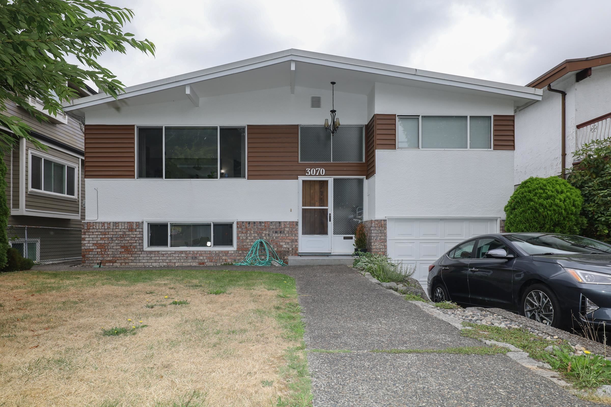 Main Photo: 3070 E 52ND Avenue in Vancouver: Killarney VE House for sale (Vancouver East)  : MLS®# R2611651