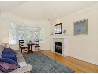 Photo 2: 302 3088 W 41ST Avenue in Vancouver: Kerrisdale Condo for sale in "THE LANESBOROUGH" (Vancouver West)  : MLS®# V1056854