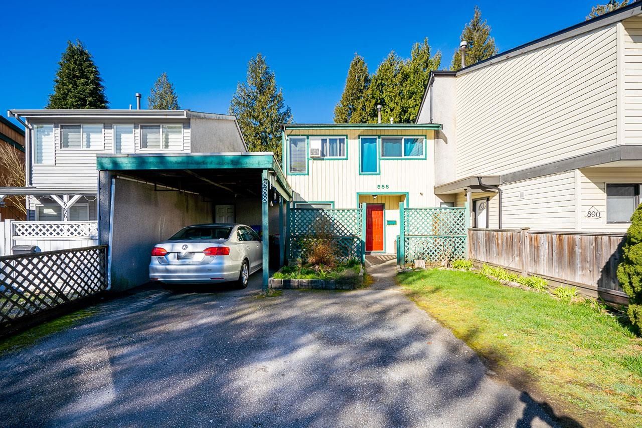 Main Photo: 888 PINEBROOK Place in Coquitlam: Meadow Brook House for sale : MLS®# R2864819