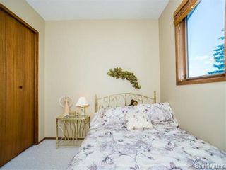 Photo 22: 323 Wathaman Place in Saskatoon: Lawson Heights Single Family Dwelling for sale (Saskatoon Area 03)  : MLS®# 577345