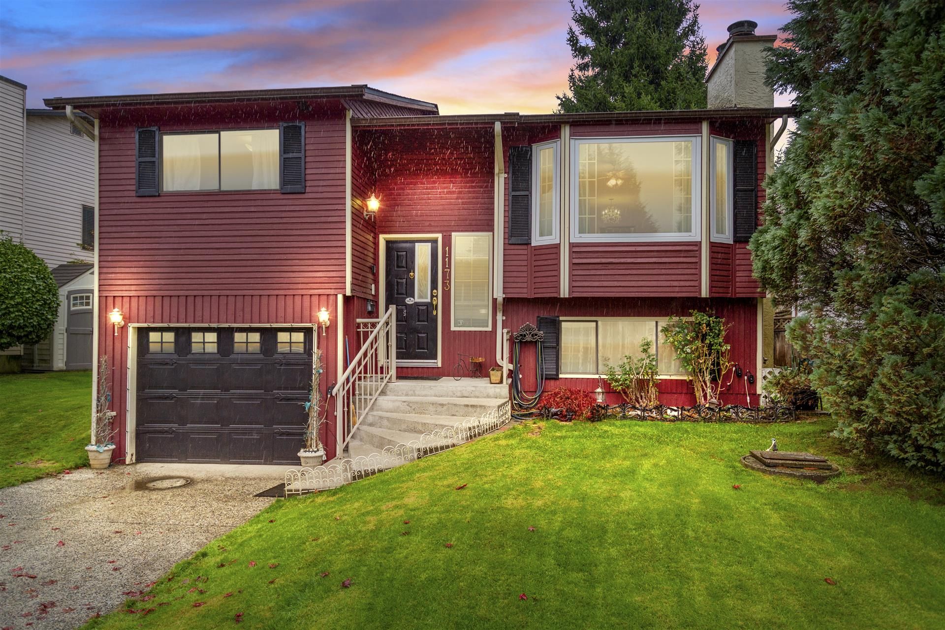Main Photo: 1173 Condor Crescent in Coquitlam: Eagleridge House for sale : MLS®# R2631936