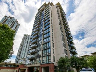Photo 2: 206 2959 GLEN Drive in Coquitlam: North Coquitlam Condo for sale in "THE PARC" : MLS®# R2084146