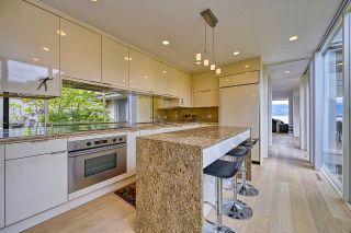 Photo 17: 3281 POINT GREY Road in Vancouver: Kitsilano House for sale in "ARTHUR ERICKSON" (Vancouver West)  : MLS®# R2701297