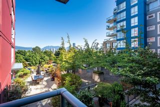 Main Photo: 313 1485 W 6TH Avenue in Vancouver: False Creek Condo for sale in "Carrara" (Vancouver West)  : MLS®# R2725157