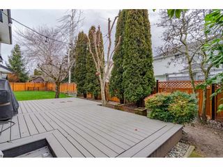 Photo 19: 18677 61A Avenue in Surrey: Cloverdale BC House for sale in "EAGLECREST" (Cloverdale)  : MLS®# R2426392
