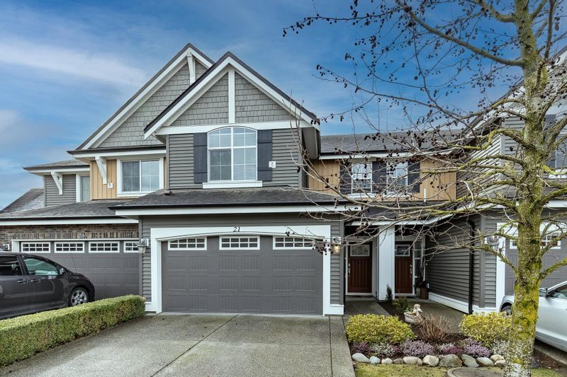 FEATURED LISTING: 21 - 5469 CHINOOK Street Chilliwack