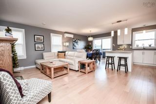 Photo 3: 55 Avebury Court in Middle Sackville: 25-Sackville Residential for sale (Halifax-Dartmouth)  : MLS®# 202127259