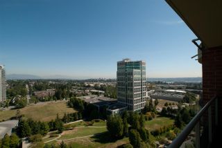 Photo 19: 1901 6838 STATION HILL Drive in Burnaby: South Slope Condo for sale in "BELGRAVIA" (Burnaby South)  : MLS®# R2285193