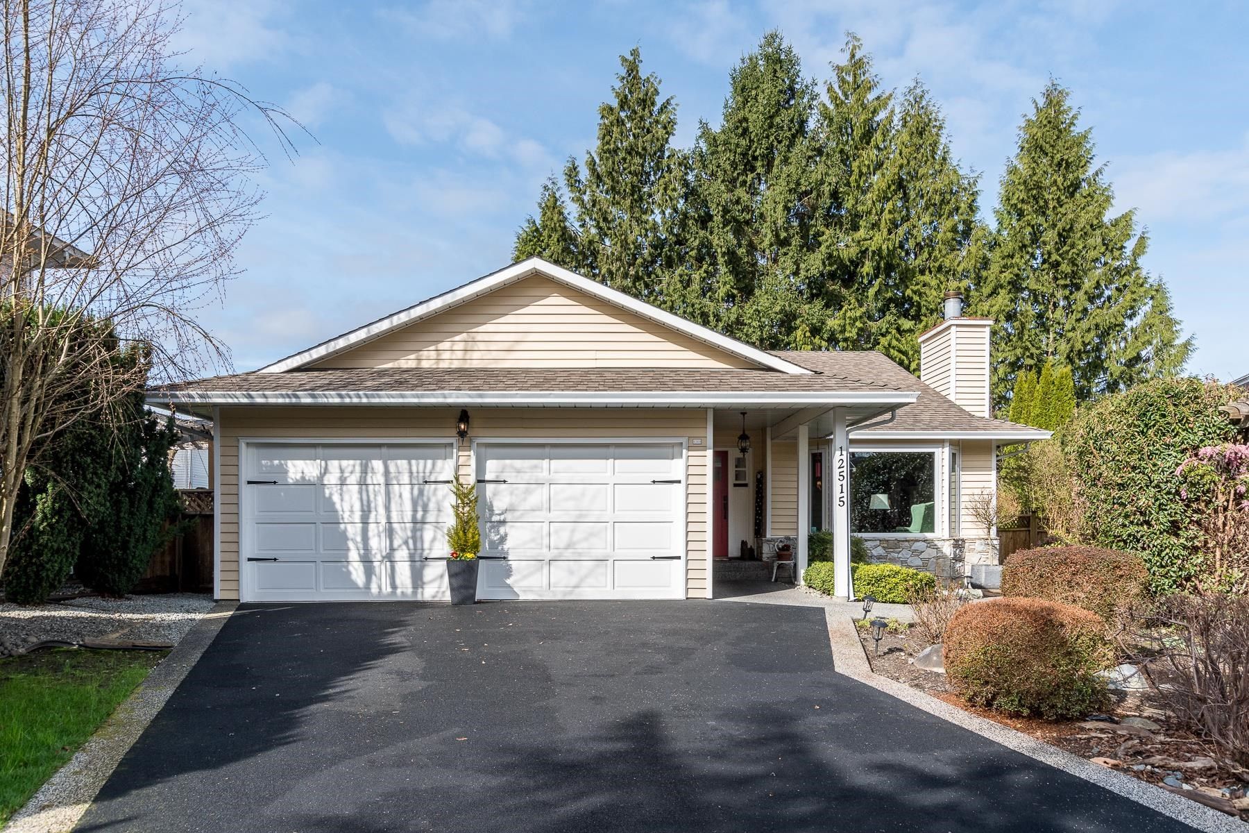 Main Photo: 12515 COLEMORE Place in Maple Ridge: West Central House for sale : MLS®# R2687154
