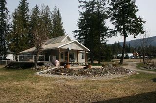 Photo 4: Handyman special - private 1 acre lot in Tappen!