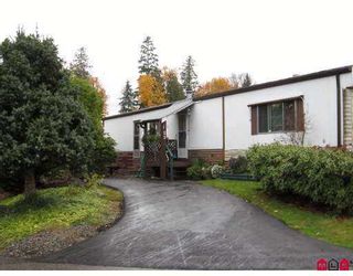 Photo 1: 22 2035 MARTENS Street in Abbotsford: Poplar Manufactured Home for sale in "Maplewood Estates" : MLS®# F2727186