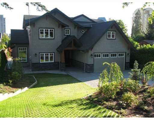 Main Photo: 2248 GORDON AV in West Vancouver: House for sale : MLS®# V787109