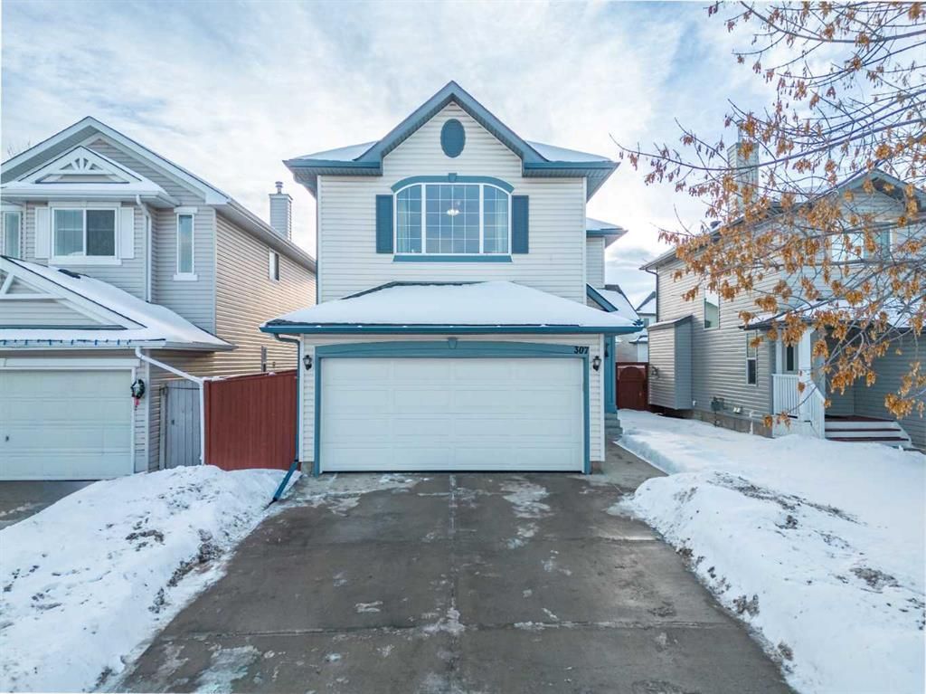 Main Photo: 307 Millview Bay SW in Calgary: Millrise Detached for sale : MLS®# A2103381