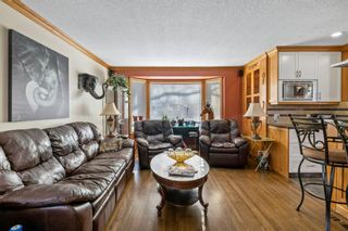 Photo 6: 44 Lynndale Road SE in Calgary: Ogden Detached for sale : MLS®# A1178802