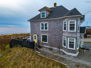 Photo 4: 2804 Main Street in Clark's Harbour: 407-Shelburne County Residential for sale (South Shore)  : MLS®# 202301281