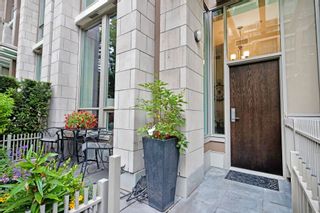 Photo 3: 1057 RICHARDS Street in Vancouver: Downtown VW Townhouse for sale in "THE DONOVAN" (Vancouver West)  : MLS®# R2623044
