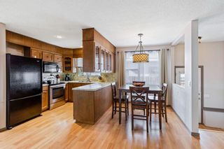 Photo 11: 411 Queensland Circle SE in Calgary: Queensland Detached for sale : MLS®# A1193029