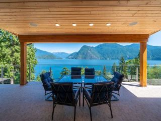 Photo 1: 107 WITHERBY Road in Gibsons: Gibsons & Area House for sale in "Witherby Point Estates" (Sunshine Coast)  : MLS®# R2779287