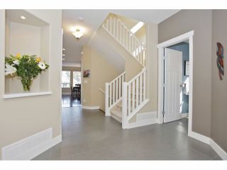 Photo 3: 2042 ZINFANDEL DR in Abbotsford: House for sale in "Pepin Brook" : MLS®# F1319051