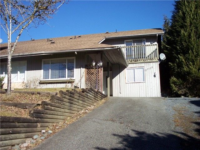 Main Photo: 2725 SANDON Drive in Abbotsford: Abbotsford East 1/2 Duplex for sale in "MCMILLAN LOCATION" : MLS®# F1401829