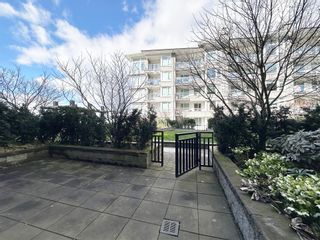 Photo 1: 126 255 W 1ST Street in North Vancouver: Lower Lonsdale Condo for sale in "WEST QUAY" : MLS®# R2865830