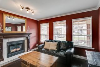 Photo 2: 33083 HAWTHORNE Avenue in Mission: Mission BC House for sale : MLS®# R2656728
