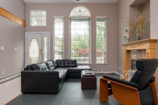 Photo 2: 5918 138 Street in Surrey: Panorama Ridge House for sale : MLS®# R2289585