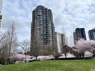 Photo 1: 2505 5380 OBEN Street in Vancouver: Collingwood VE Condo for sale (Vancouver East)  : MLS®# R2862646