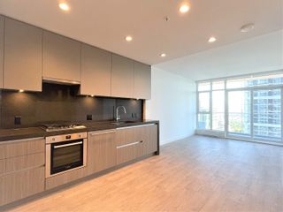 Photo 2: 2206 6080 MCKAY Avenue in Burnaby: Metrotown Condo for sale in "Station Square" (Burnaby South)  : MLS®# R2662759