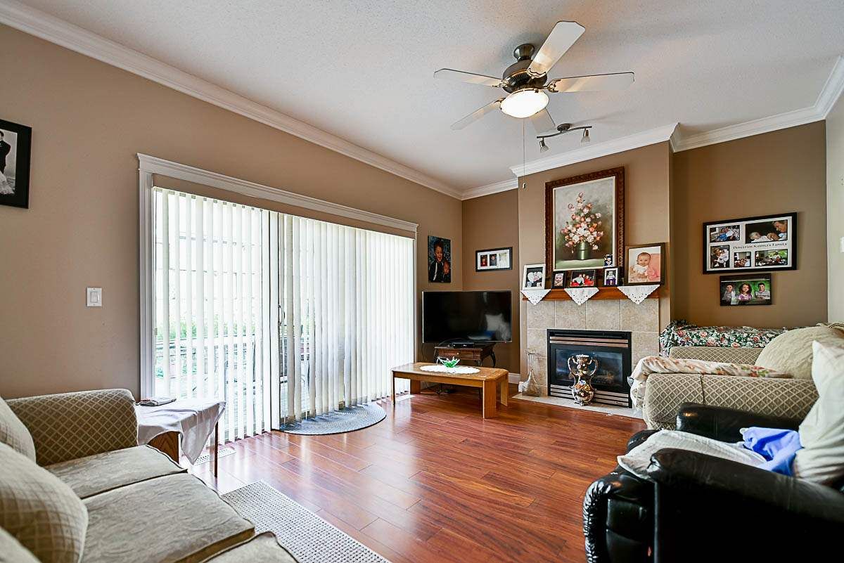 Photo 9: Photos: 8441 BRADSHAW Place in Chilliwack: Eastern Hillsides House for sale : MLS®# R2116293