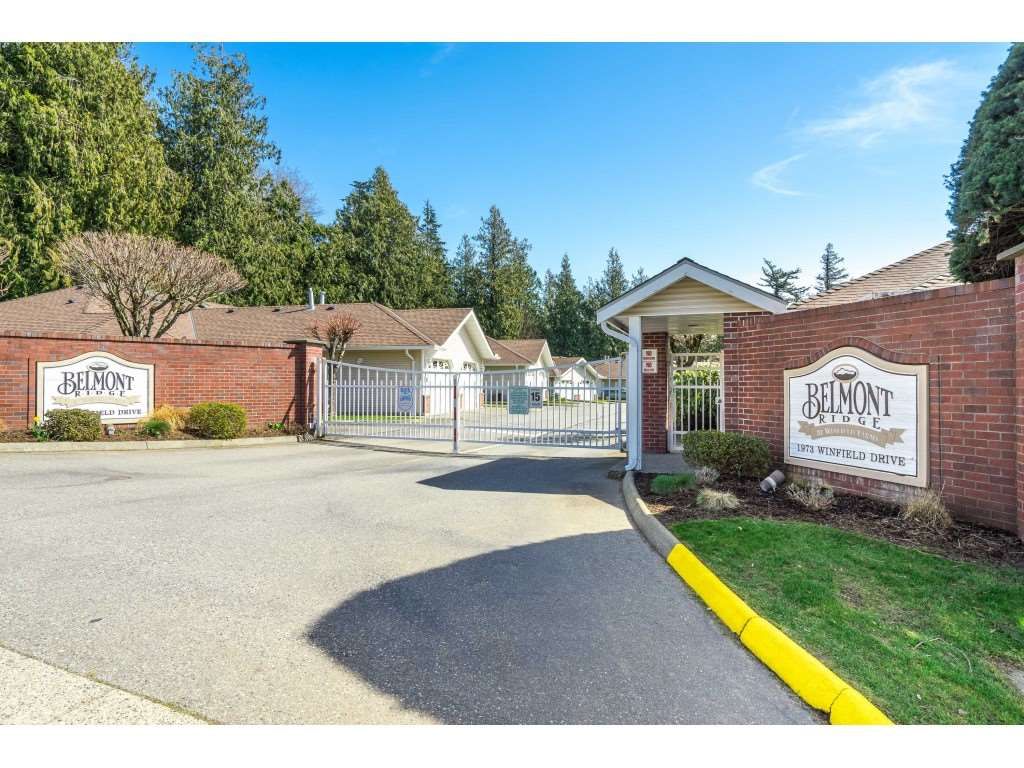 Main Photo: 27 1973 WINFIELD Drive in Abbotsford: Abbotsford East Townhouse for sale in "BELMONT RIDGE" : MLS®# R2560361