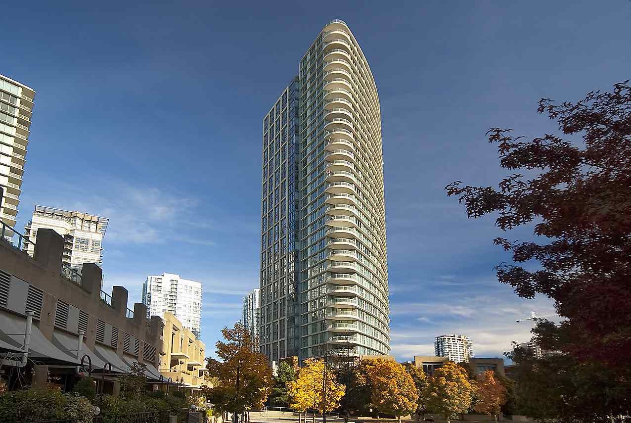 Main Photo: 307 1009 EXPO BOULEVARD in Vancouver: Yaletown Condo for sale (Vancouver West)  : MLS®# R2070280