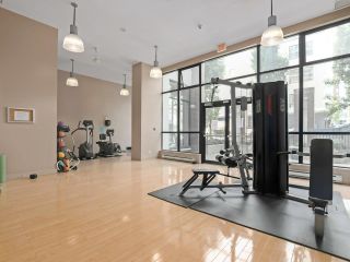 Photo 5: 1002 977 MAINLAND Street in Vancouver: Yaletown Condo for sale (Vancouver West)  : MLS®# R2718064