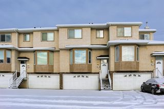 Photo 2: 124 Country Hills Gardens NW in Calgary: Country Hills Row/Townhouse for sale : MLS®# A1182023