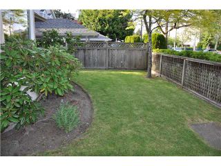 Photo 2: 1 7651 MOFFATT Road in Richmond: Brighouse South Townhouse for sale in "KING'S GARDEN" : MLS®# V894770