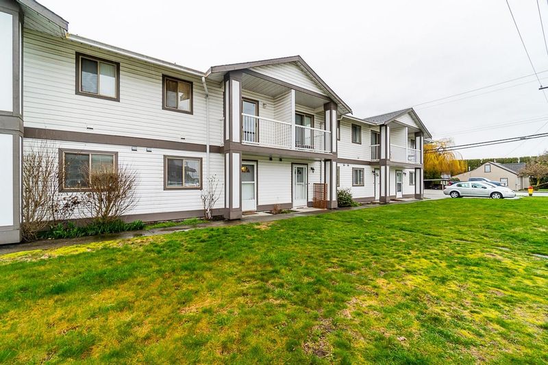 FEATURED LISTING: 4 - 46294 FIRST Avenue Chilliwack
