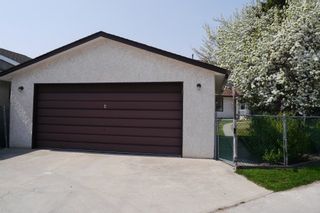 Photo 8: 38 Champagne Crescent in Winnipeg: Fort Garry / Whyte Ridge / St Norbert Single Family Detached for sale (South Winnipeg) 