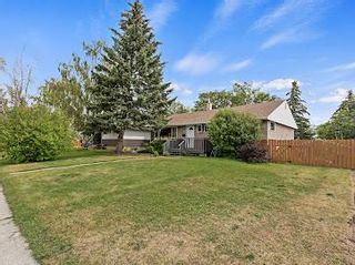 Photo 4: 1008 Trafford Drive NW in Calgary: Thorncliffe Detached for sale : MLS®# A2000159