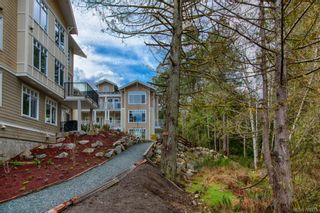 Photo 12: 102 595 Latoria Rd in Colwood: Co Olympic View Condo for sale : MLS®# 708375