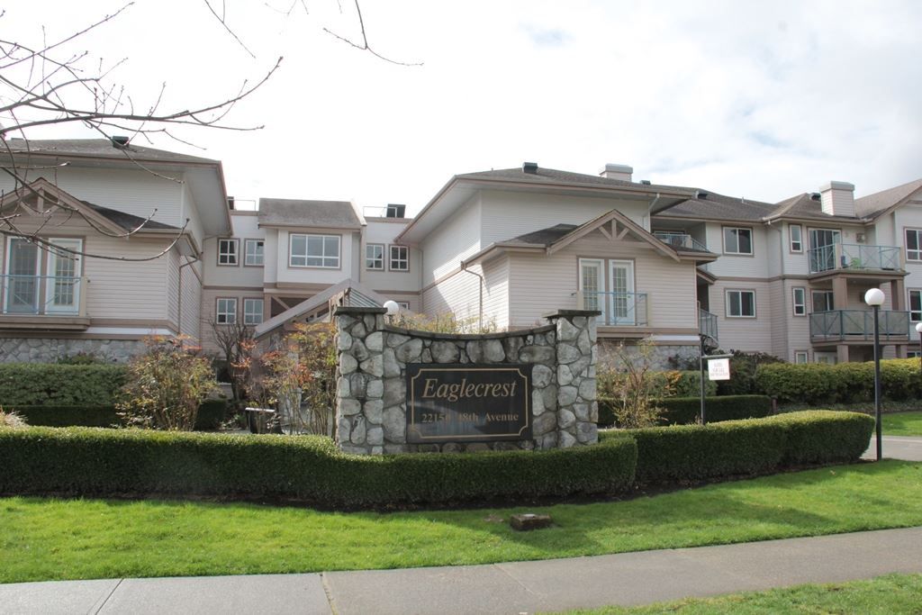 Main Photo: 116 22150 48 Avenue in Langley: Murrayville Condo for sale in "Eaglecrest" : MLS®# R2421515