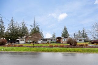 Photo 2: 12530 ANSELL Street in Maple Ridge: Websters Corners House for sale : MLS®# R2649697