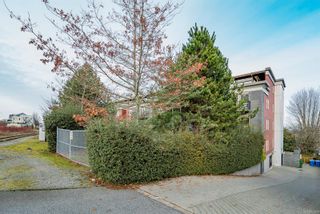 Photo 25: 210 555 Franklyn St in Nanaimo: Na Old City Condo for sale : MLS®# 952971