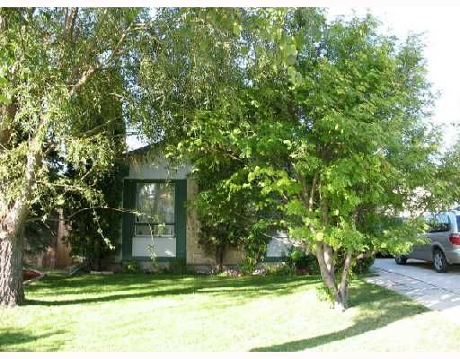 Main Photo:  in WINNIPEG: East Kildonan Single Family Detached for sale (North East Winnipeg)  : MLS®# 2715265