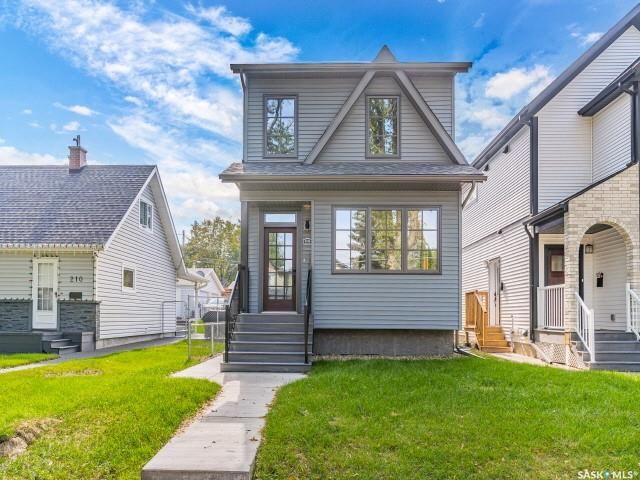 Main Photo: 212A Taylor Street West in Saskatoon: Exhibition Residential for sale : MLS®# SK944853