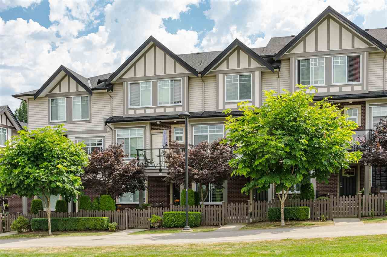 Main Photo: 66 7090 180 Street in Surrey: Cloverdale BC Townhouse for sale (Cloverdale)  : MLS®# R2482696