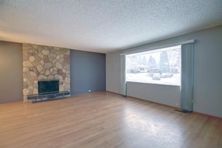 Photo 4: 5619 Ladbrooke Place SW in Calgary: Lakeview Detached for sale : MLS®# A1173178