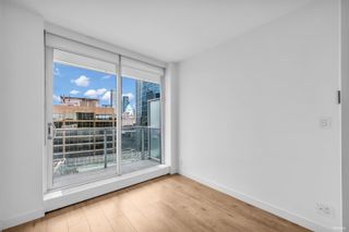 Photo 6: 2201 777 RICHARDS Street in Vancouver: Downtown VW Condo for sale in "TELUS GARDENS" (Vancouver West)  : MLS®# R2872573