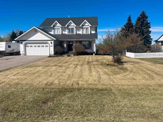 Main Photo: 10214 257 Road in Fort St. John: Baldonnel House for sale in "AIRPORT SUBDIVISION" : MLS®# R2880572