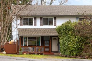 Main Photo: 632 Nova St in Nanaimo: Na South Nanaimo Half Duplex for sale : MLS®# 955879