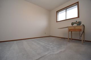 Photo 17: 33 Kenville Crescent in Winnipeg: Maples Residential for sale (4H)  : MLS®# 202308922